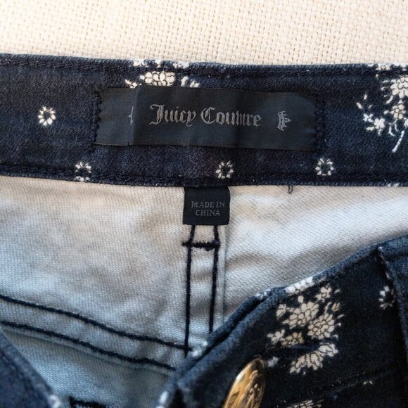 Juicy Couture Black Floral Denim Cutoff Shorts Size 25 Low Rise Stretchy Fit - Picture 3 of 5